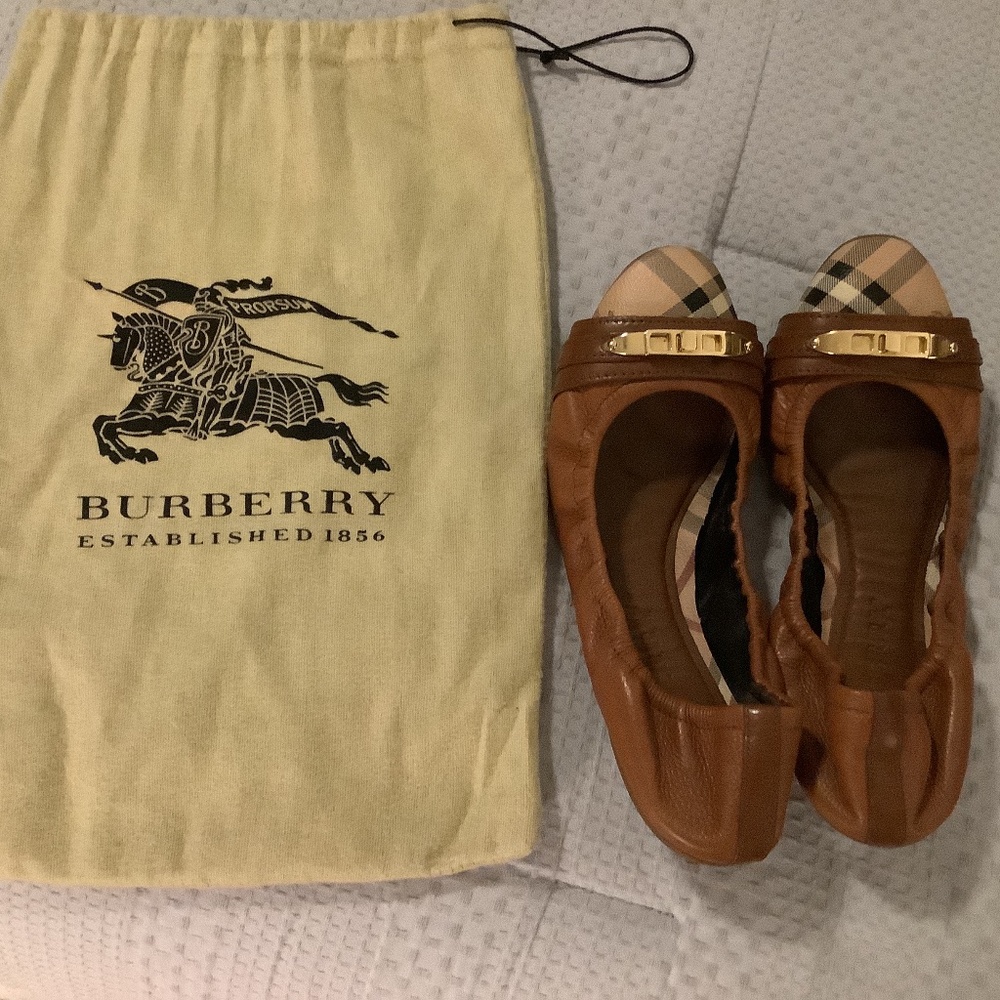 Burberry Flats